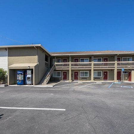 Coastal Valley Inn Castroville Εξωτερικό φωτογραφία