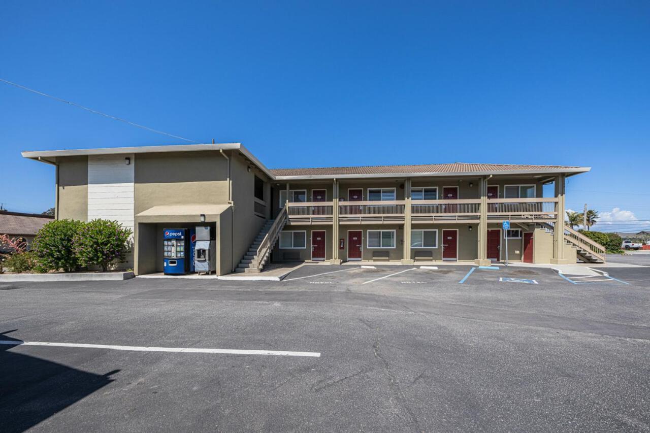 Coastal Valley Inn Castroville Εξωτερικό φωτογραφία